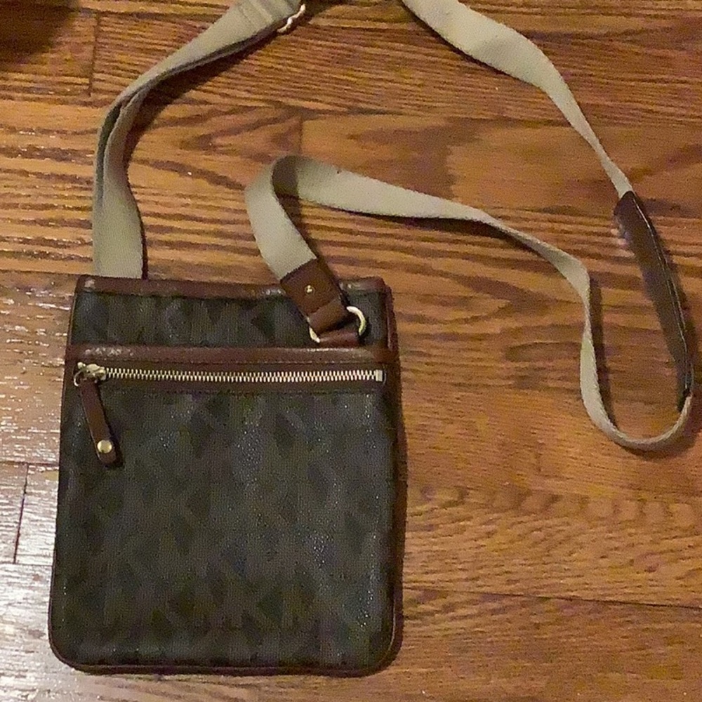PRICE DROP Michael Kors Crossbody Bag